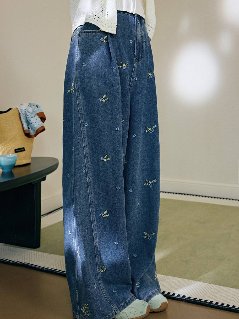 Floral Embroidered Jeans