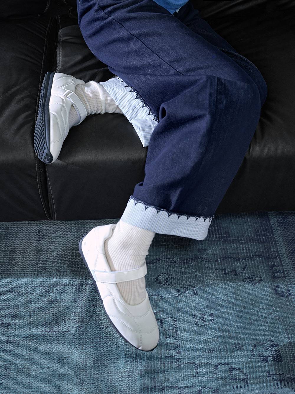 Folded Scallop Hem Jeans