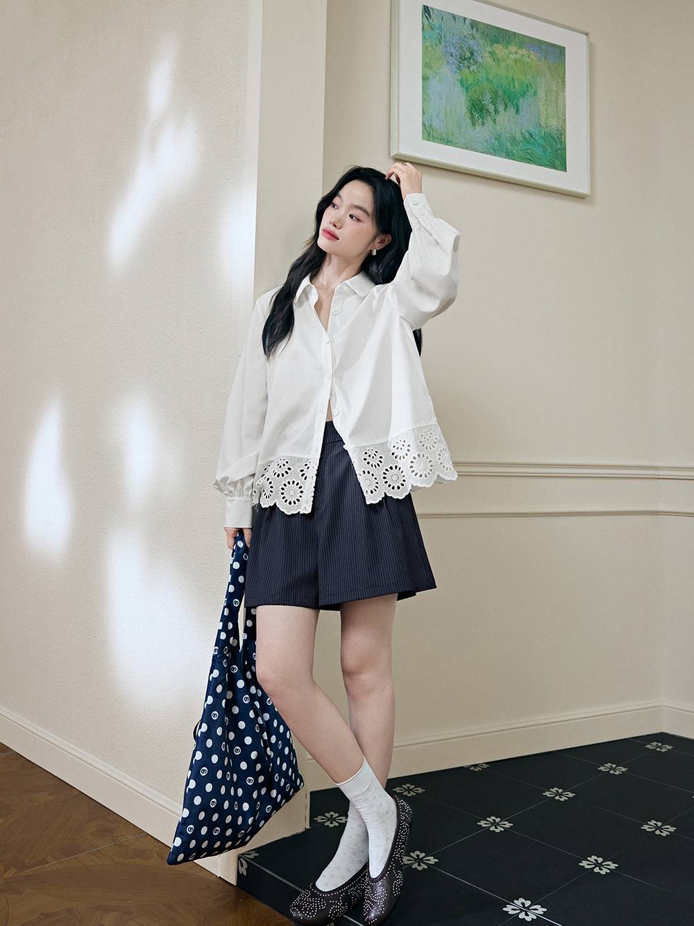 White Lace Hem Shirt