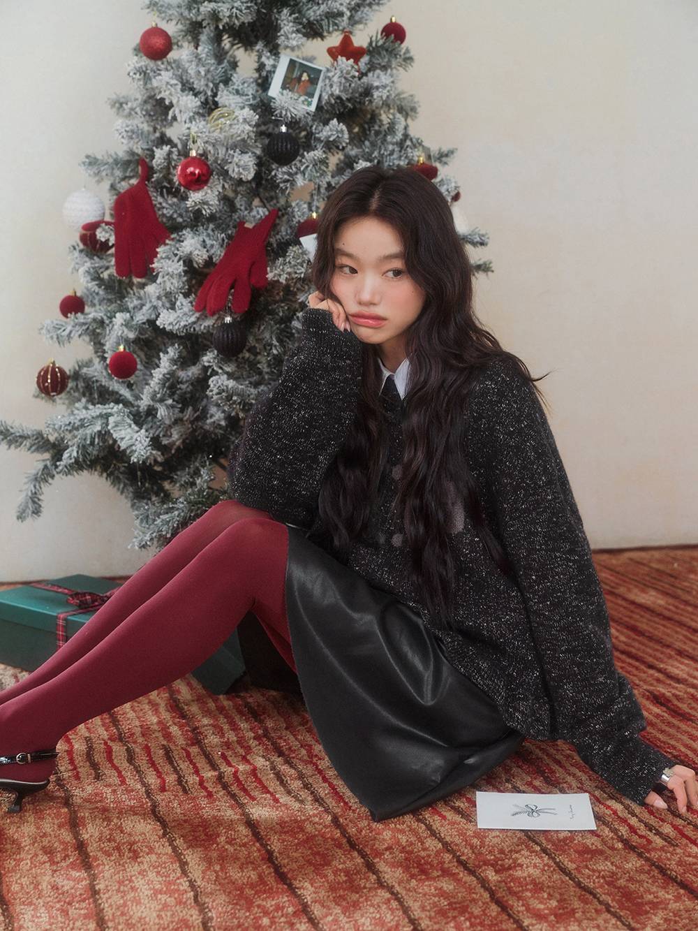 Bow Necklace Sweater