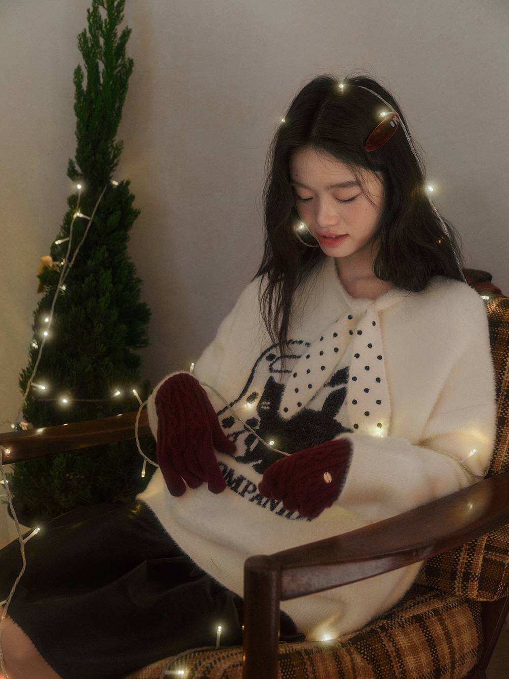 Cat Graphic Sweater with Polka Dot Tie