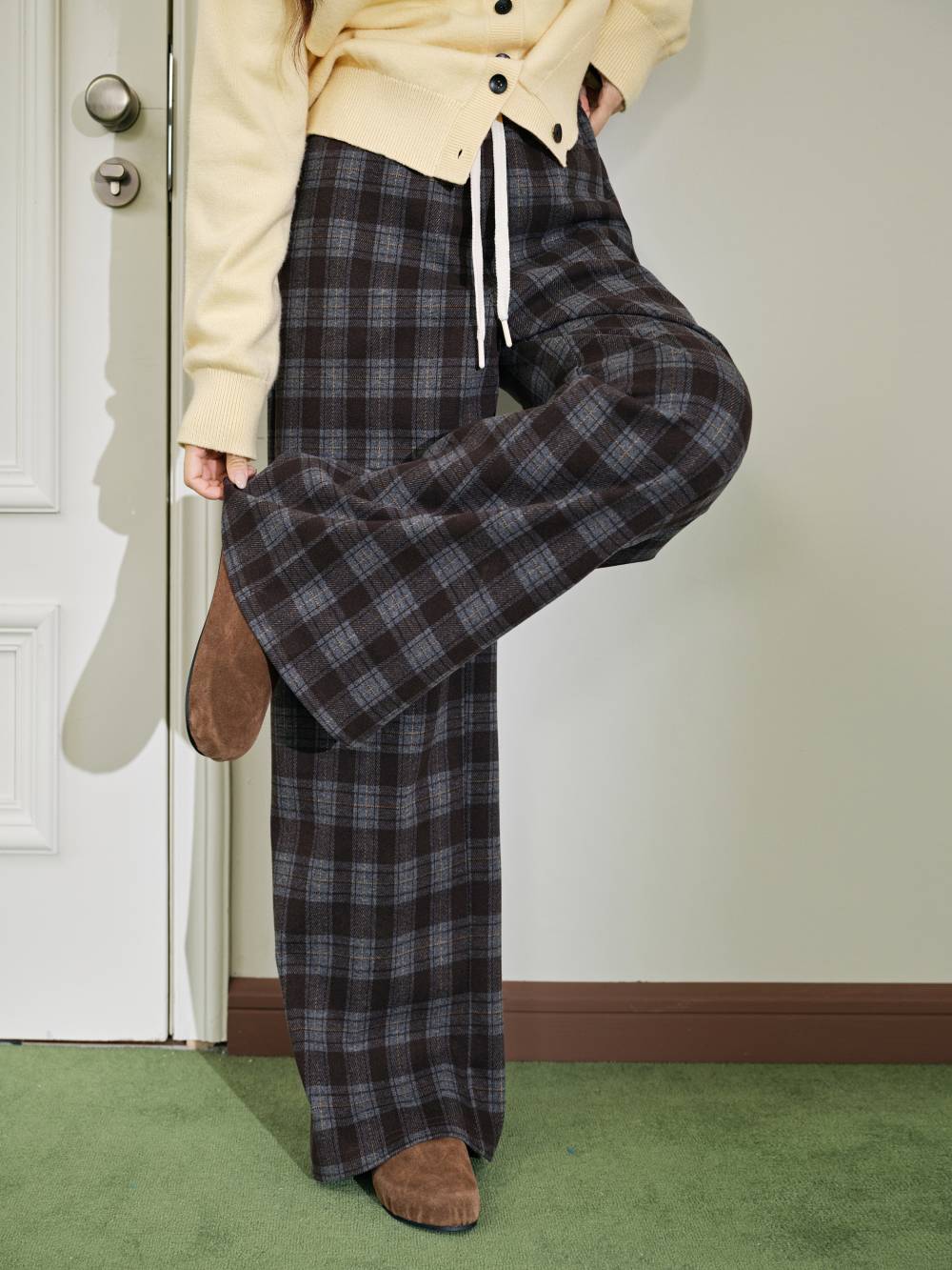 Plaid Elastic Waist Pants