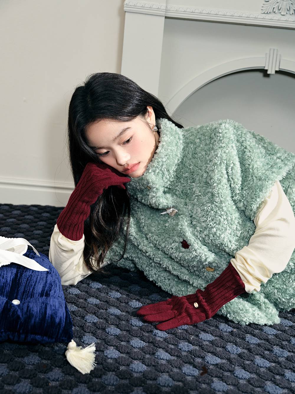 Faux Shearling Short-Sleeve Jacket