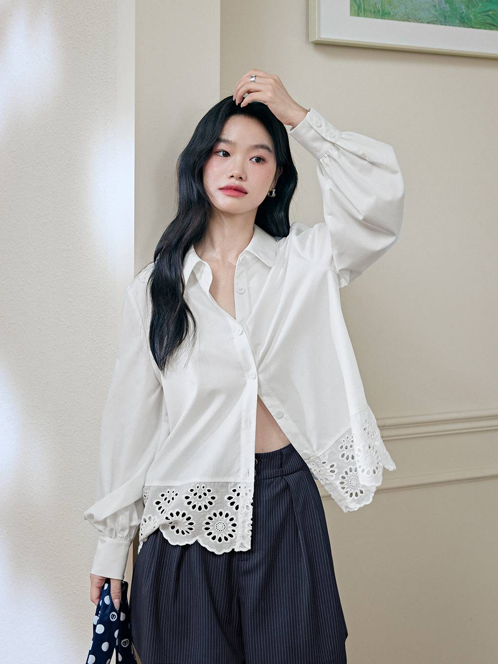 White Lace Hem Shirt