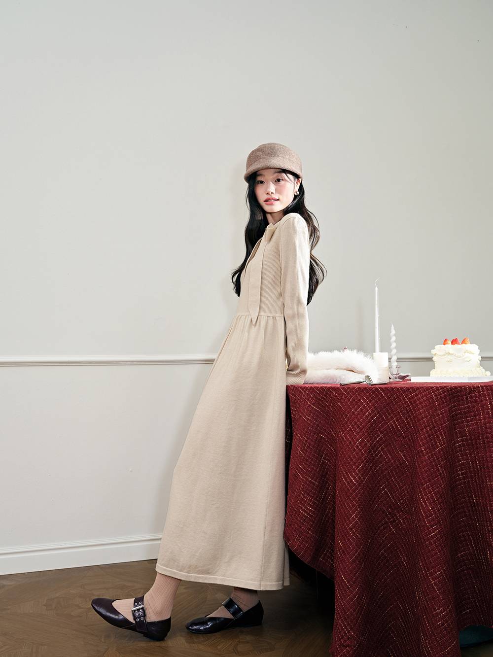 Ribbon Tie Neck Knit Dress